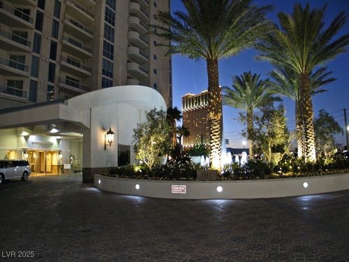 unit-502-2747 Paradise Rd, Las Vegas, NV, 89109-9056 | Card Image