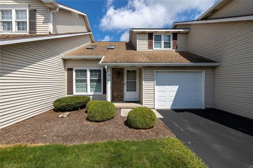 12 Pumpkin Hl, Rochester, NY, 14624-4466 | Card Image