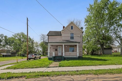 955 E Summit St, Alliance, OH, 44601-3219 | Card Image