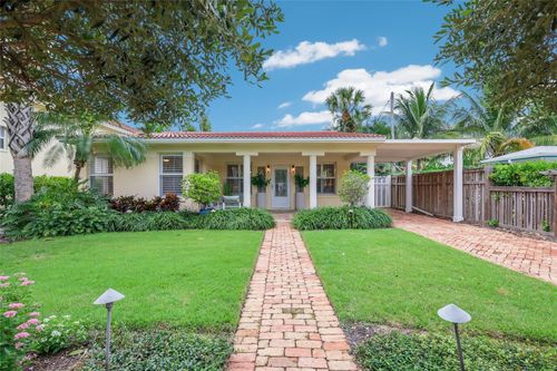 128 S Washington Dr, SARASOTA, FL, 34236-1719 | Card Image