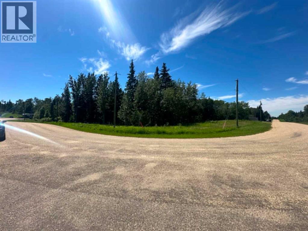 Land in Rural Ponoka County