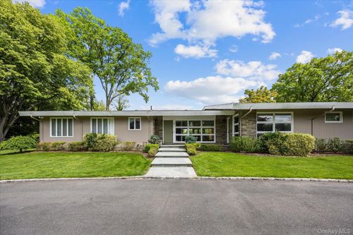11 Flower Ln, Great Neck, NY, 11024-1614 | Card Image