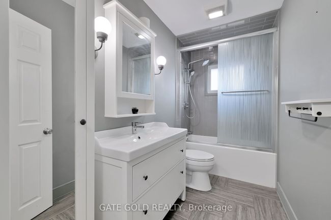 64 Nash Rd S, House other with 6 bedrooms, 2 bathrooms and 3 parking in Hamilton ON | Image 10