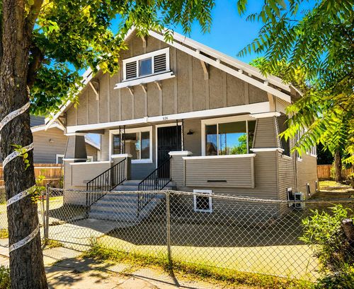 526 E Jackson St, Stockton, CA, 95206-1546 | Card Image