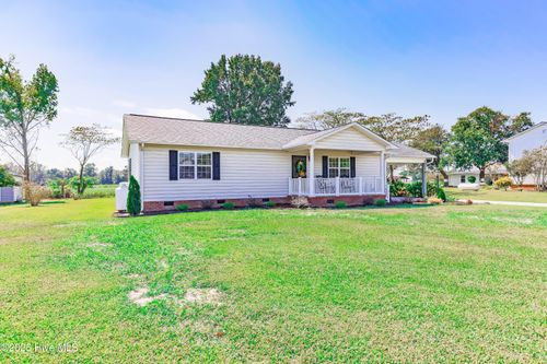 134 Roland Batchelor Rd, Beulaville, NC, 28518-6730 | Card Image