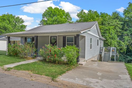 939 Shearor St, Clarksville, TN, 37040-3090 | Card Image