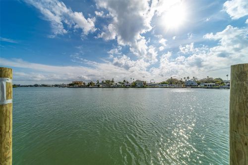 1217 Bay Shore Blvd, INDIAN ROCKS BEACH, FL, 33785-2829 | Card Image