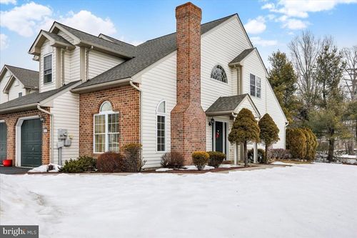 447 Epsilon Dr, WERNERSVILLE, PA, 19565-9202 | Card Image