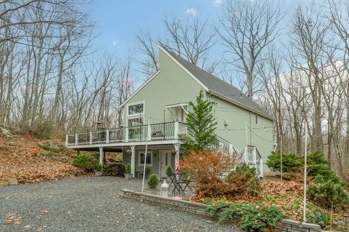 286 Weatherly Trl, Guilford, CT, 06437-1201 | Card Image