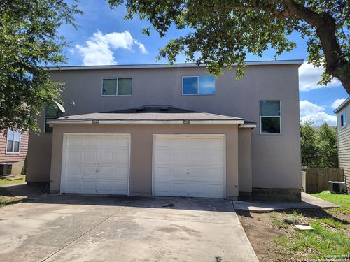 8018 Maverick Climb, San Antonio, TX, 78250-6028 | Card Image