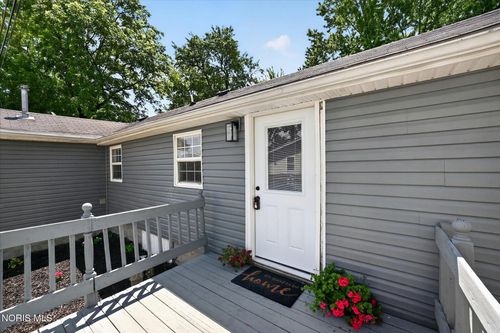 25864 Broad St, Perrysburg, OH, 43551-1907 | Card Image