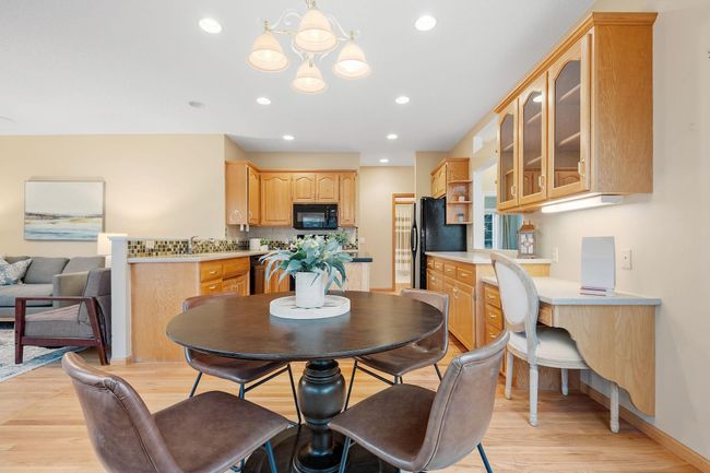Charming informal eat-in area | Image 29