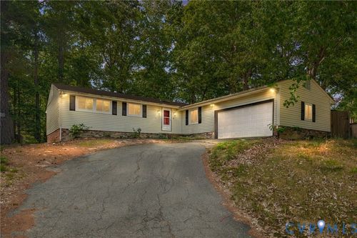 9404 Vantage Ct, North Chesterfield, VA, 23236-2342 | Card Image
