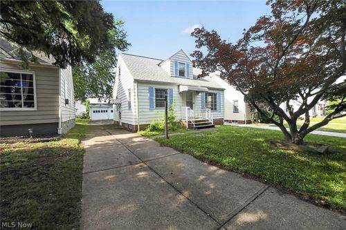 19500 Libby Rd, Maple Heights, OH, 44137-2354 | Card Image