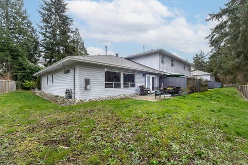 1-5706 Ebbtide St, Sechelt, BC, V7Z0J4 | Card Image