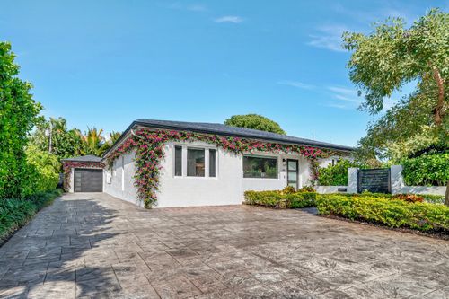 301 Pilgrim Rd, West Palm Beach, FL, 33405-3213 | Card Image