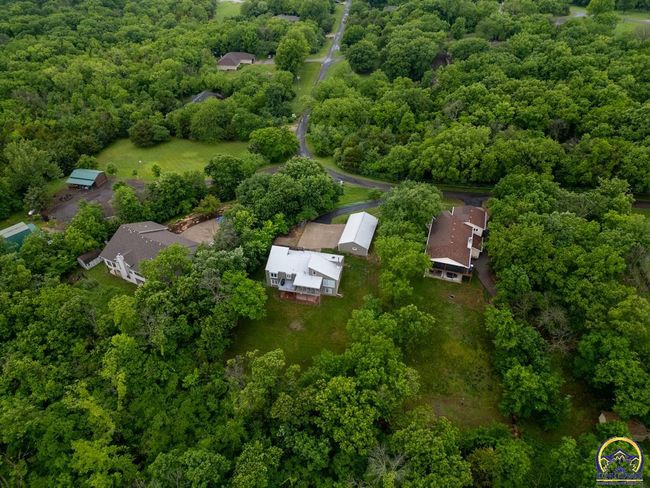 8231 Mike O Vince Rd, House other with 5 bedrooms, 4 bathrooms and null parking in Ozawkie KS | Image 15