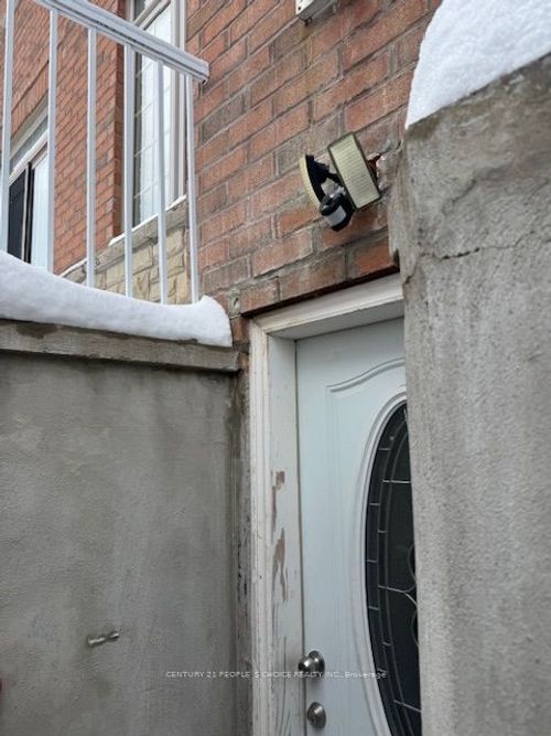 127 Lloyd Sanderson Dr, Brampton, ON, L6Y0Z9 | Card Image