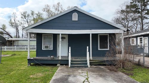 12300 East St, New Roads, LA, 70760-2105 | Card Image