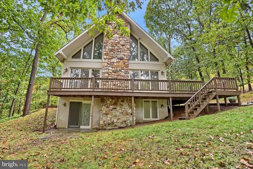 16 March Cir, Winfield, PA, 17889-9710 | Card Image