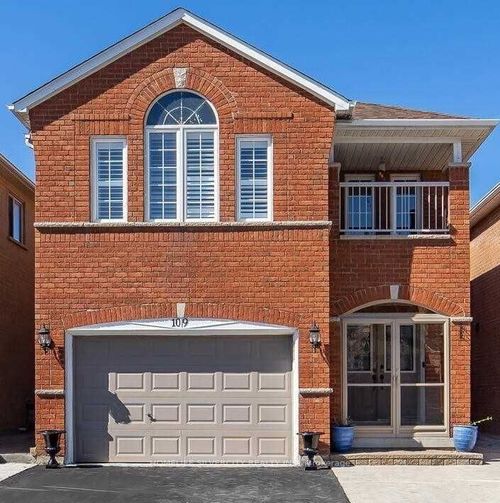109 Monteith Cres, Maple, ON, L6A3M8 | Card Image