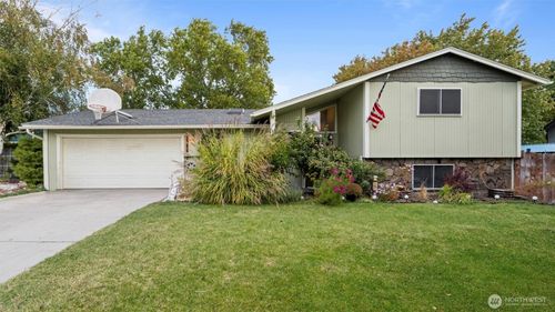1720 Widgeon Ct, West Richland, WA, 99353-9537 | Card Image