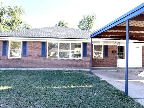 4601 W 43rd St, Houston, TX, 77092-5332 | Card Image