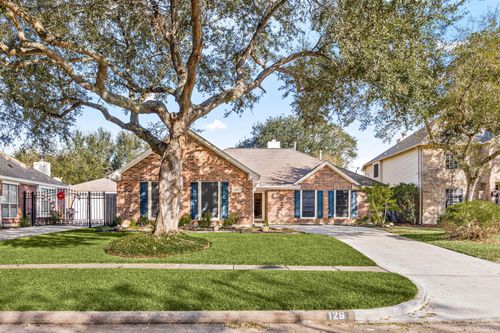 126 Rushton Cir, League City, TX, 77573-4366 | Card Image