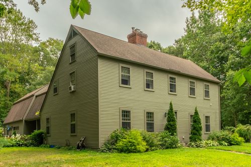 21 Jeremy Dr, East Lyme, CT, 06333-1545 | Card Image