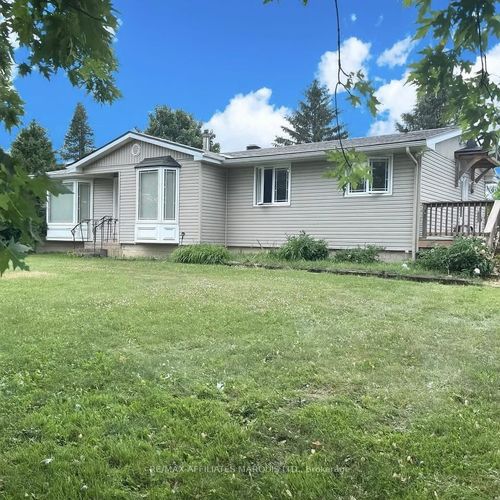 20283 Fallowfield Rd, South Glengarry, ON, K0C2J0 | Card Image