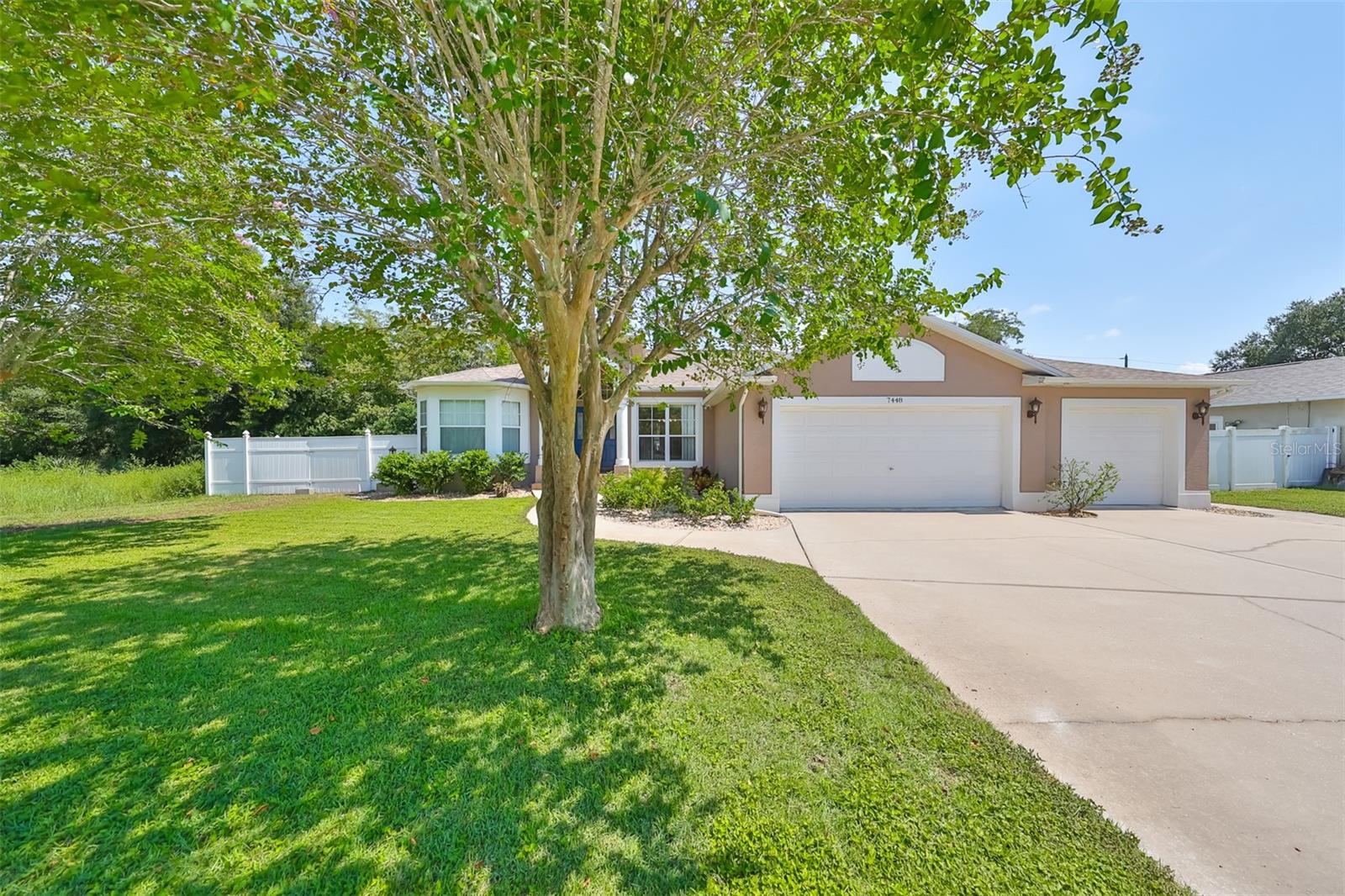 Mengi Cir, New Port Richey, FL 34653