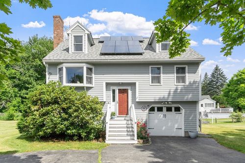 11 Hemlock Ave, Methuen, MA, 01844-7104 | Card Image