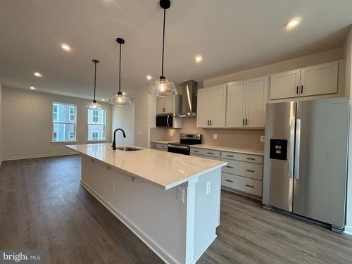 18032 Alicia Ave, Dumfries, VA, 22026-3405 | Card Image