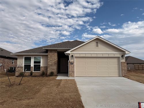 10897 S 271st East Ave, Coweta, OK, 74429 | Card Image