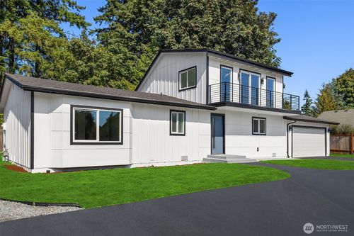 22841 32nd Ave W, Brier, WA, 98036-8201 | Card Image