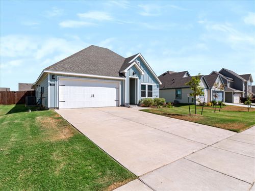 740 Amelia Ct, Pilot Point, TX, 76258-2089 | Card Image