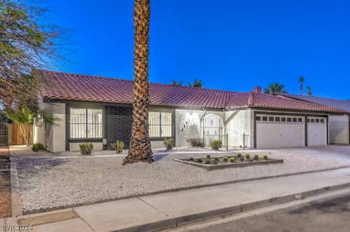 1968 Hallwood Drive, Las Vegas, NV, 89119 | Card Image