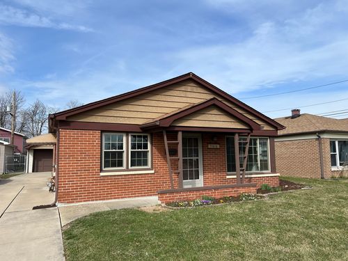 11616 S Harry J Rogowski Dr, Merrionette Park, IL, 60803-5881 | Card Image