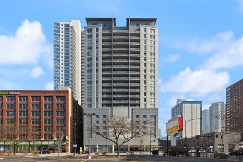 apt-1107-330 Grand Ave, Chicago, IL, 60654-5807 | Card Image