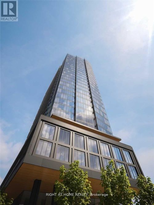 1021-19 Western Battery Rd, Toronto, ON, M6K0E3 | Card Image