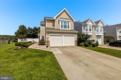 11 Elkington Dr, Mount Laurel, NJ, 08054-5289 | Card Image