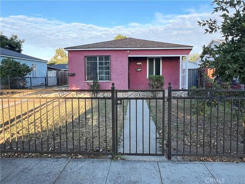 3030 Caspian Ave, Long Beach, CA, 90810-2819 | Card Image