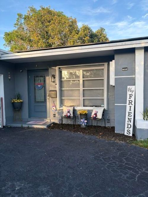 2934 Nw 73rd Ave, Sunrise, FL, 33313-1024 | Card Image