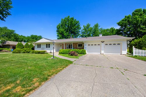 526 12th St Se, Owatonna, MN, 55060-4107 | Card Image