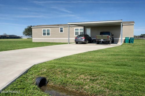 185 Sidney Charles Rd, Opelousas, LA, 70570-0684 | Card Image