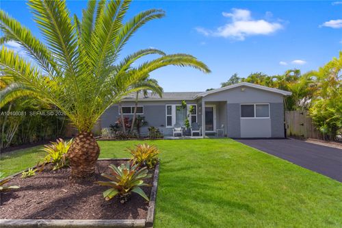 28 Se 7th St, Dania Beach, FL, 33004-4319 | Card Image