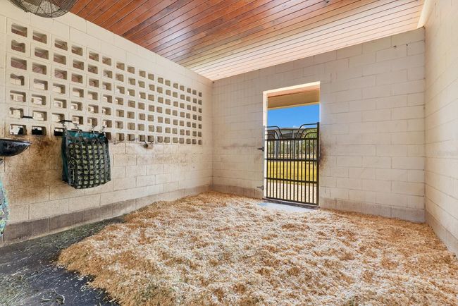2140 W State Road 46, House other with 1 bedrooms, 2 bathrooms and null parking in GENEVA FL | Image 38