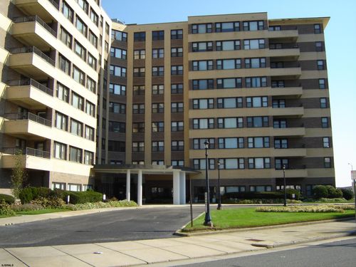 101 S Raleigh Ave, Atlantic City, NJ, 08401-5865 | Card Image