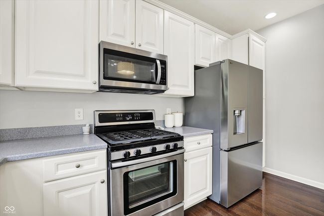 73 11 Th St Nw, Condo with 3 bedrooms, 3 bathrooms and null parking in Carmel IN | Image 18