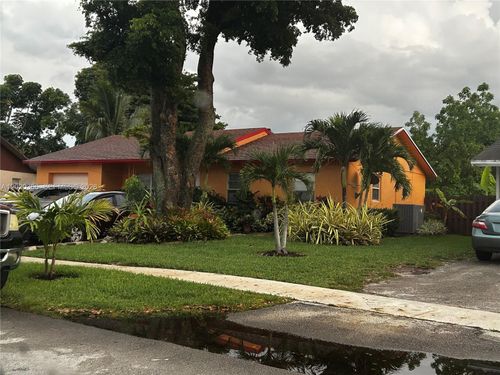7922 Sw 4th Pl, North Lauderdale, FL, 33068-1111 | Card Image